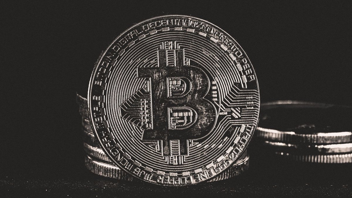 Bitcoin Runes 2026'da Ücret Ekonomisini Kurtarmak için Neden Başarısız Oldu